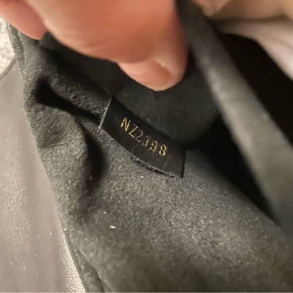 Louis Vuitton New Wave Chain Bag MM Limited Edition - Picture 7 of 7